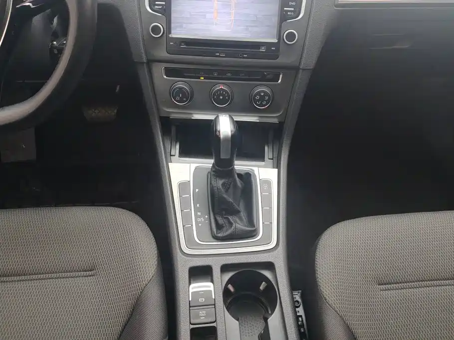 Volkswagen Golf — миниатюра 16