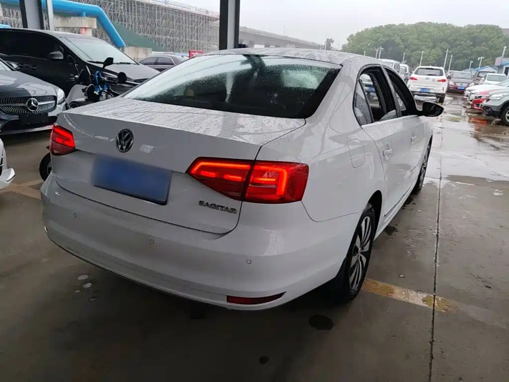 Volkswagen Sagitar — миниатюра 7