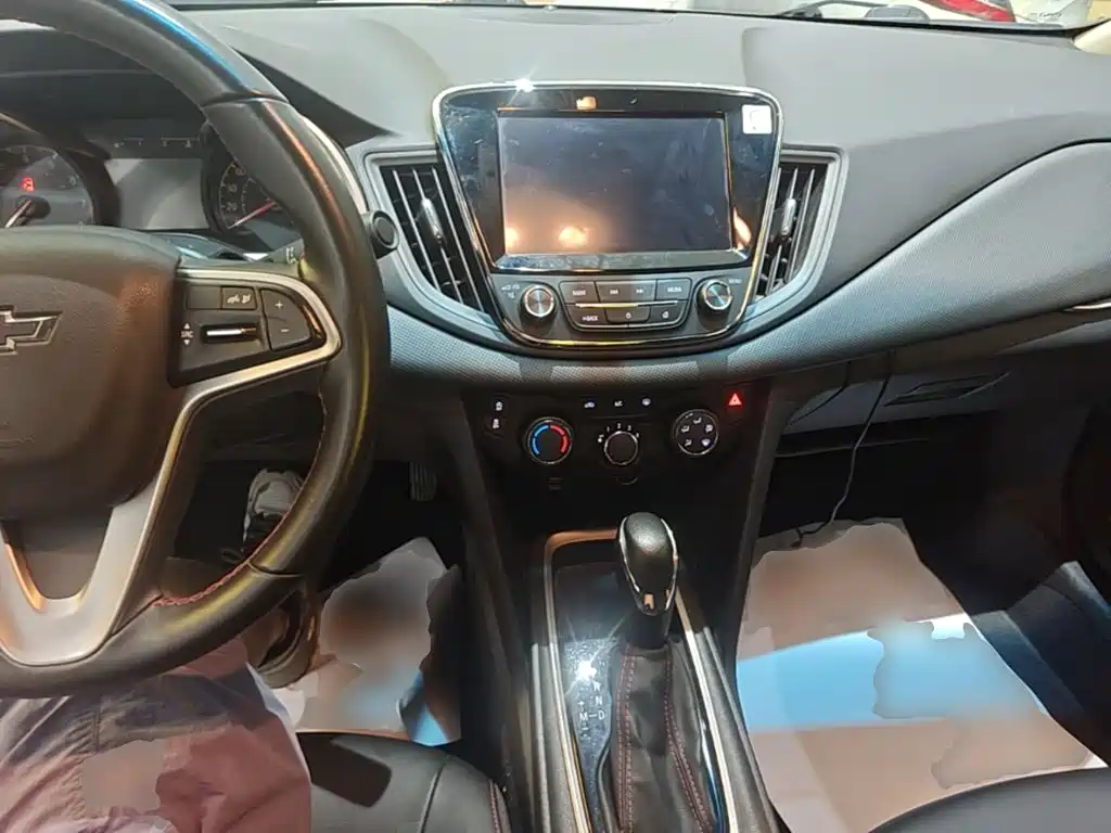 Chevrolet Monza — миниатюра 10