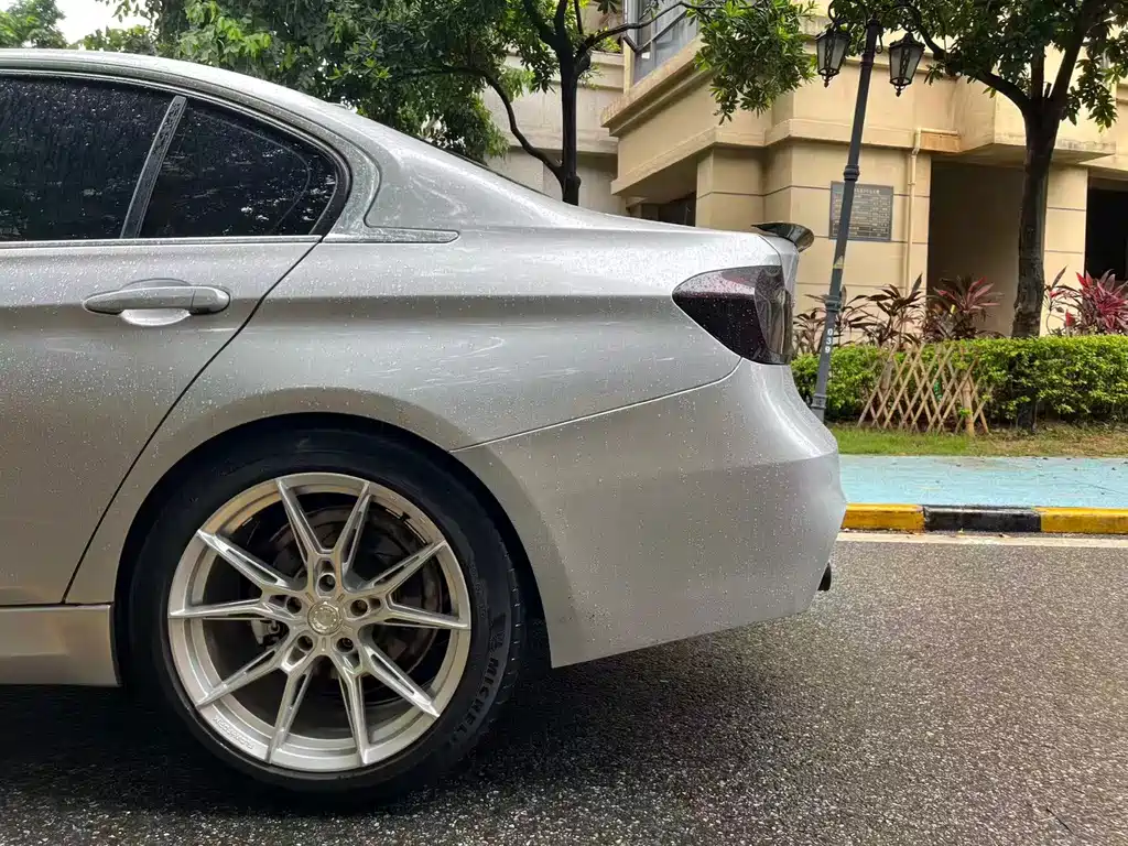 BMW 3 Series — миниатюра 9