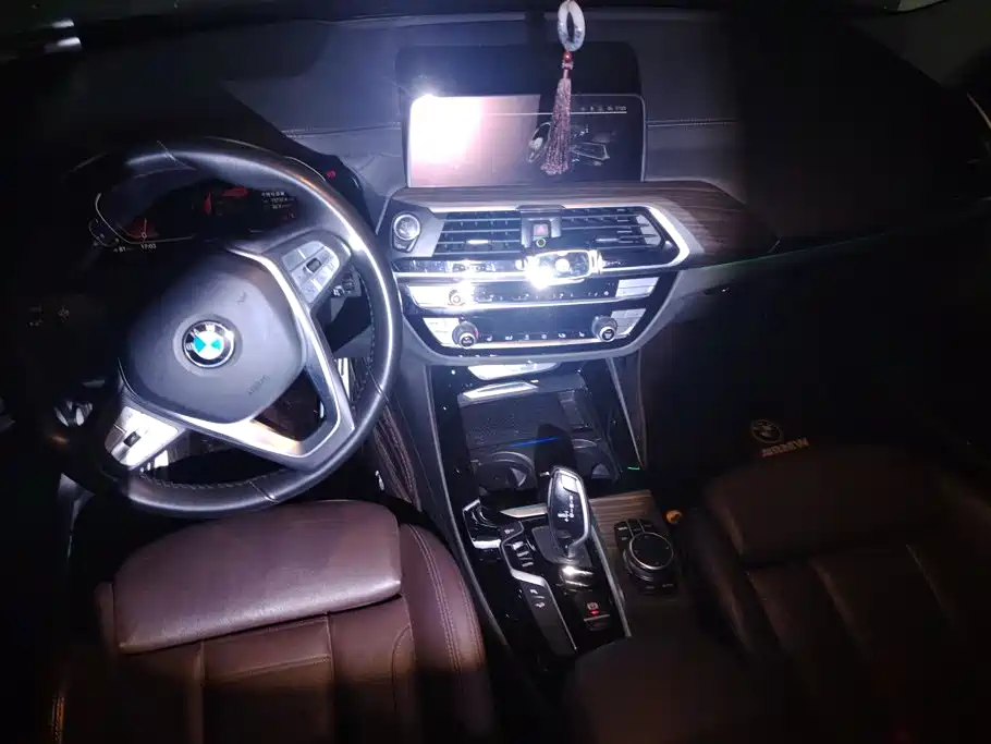 BMW X3 — миниатюра 10