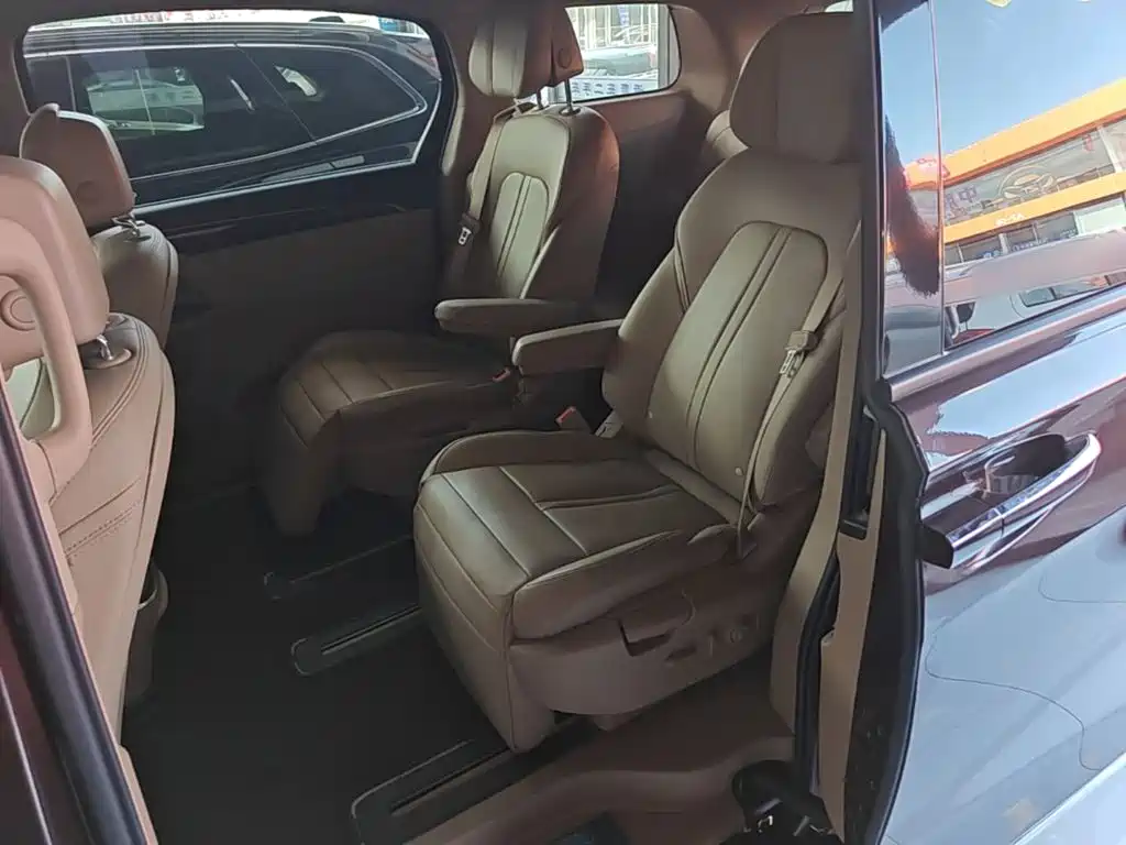Buick GL8 — миниатюра 17