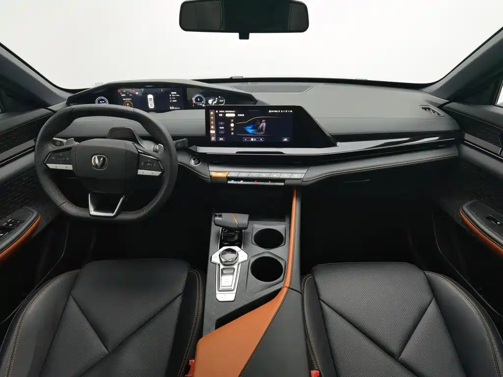 Changan UNI-V — миниатюра 5