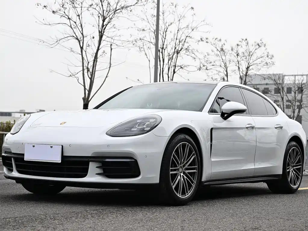 Купить Porsche Panamera