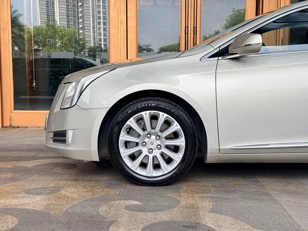 Cadillac XTS — миниатюра 4