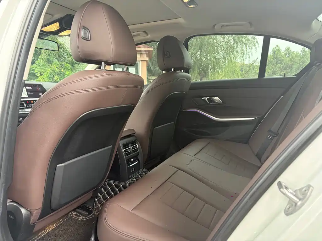 BMW 3 Series — миниатюра 10