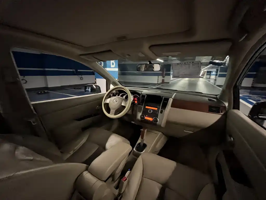 Nissan Tiida — миниатюра 18