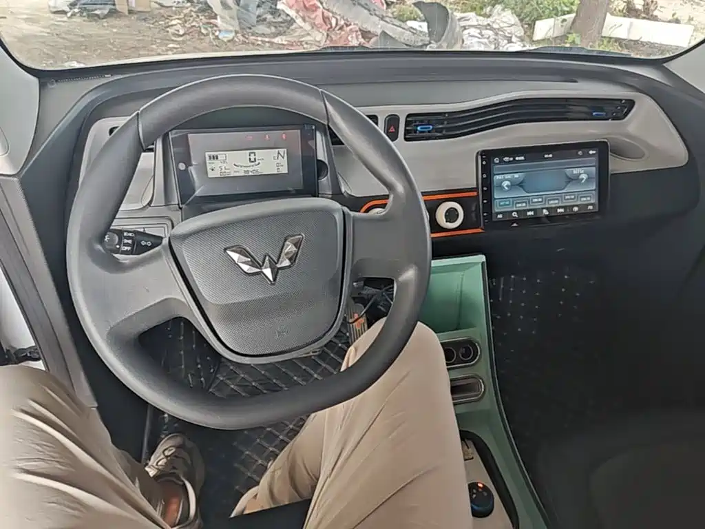 Wuling MINIEV — миниатюра 10