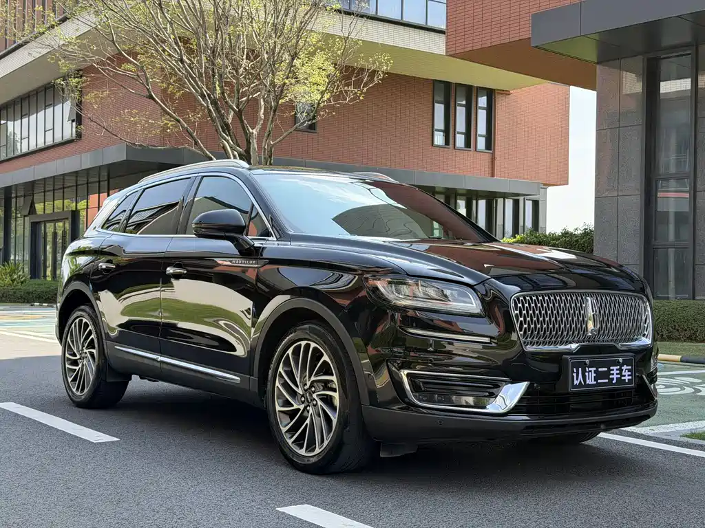 Lincoln Nautilus 2020 2.0T