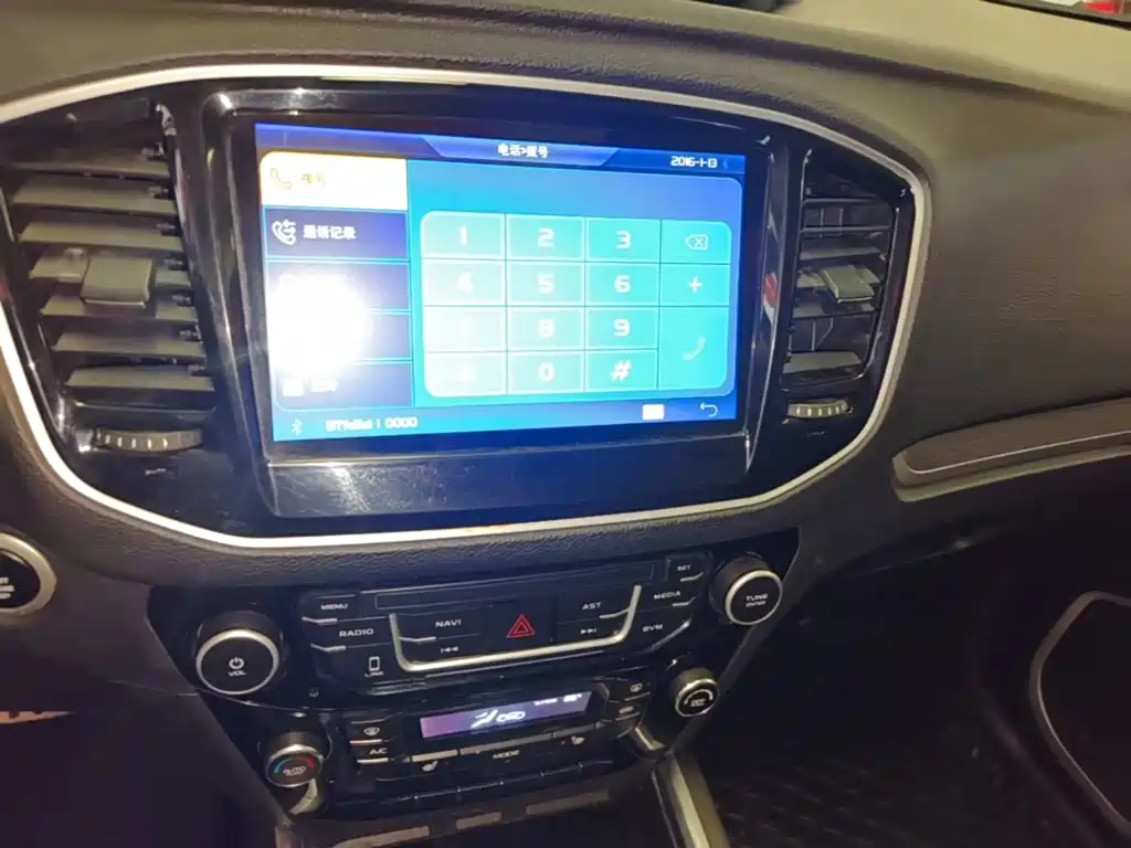 Geely Vision X6 — миниатюра 13
