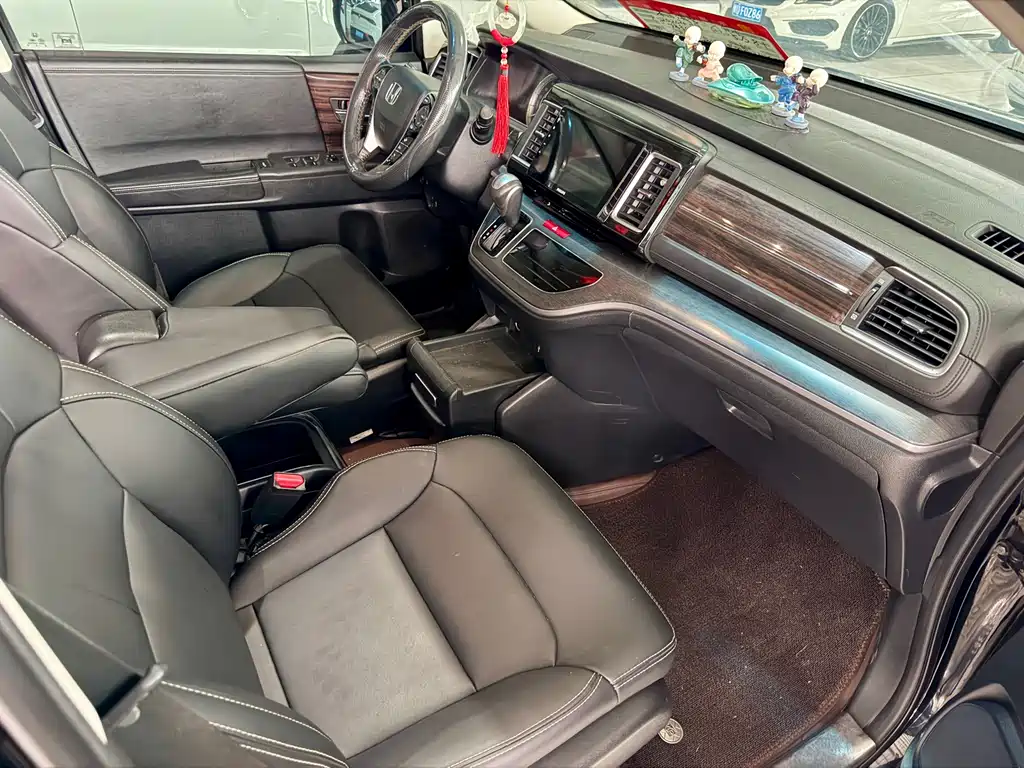 Honda Elysion — миниатюра 11