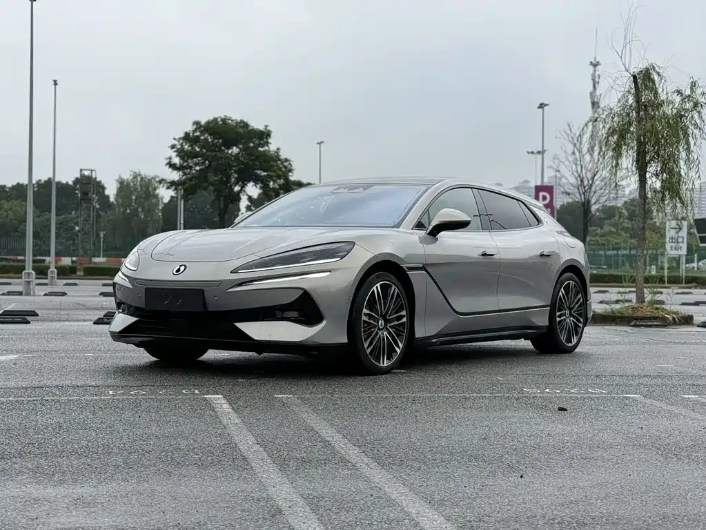 Denza Z9 GT 2024 1100 4WD Ultra Edition