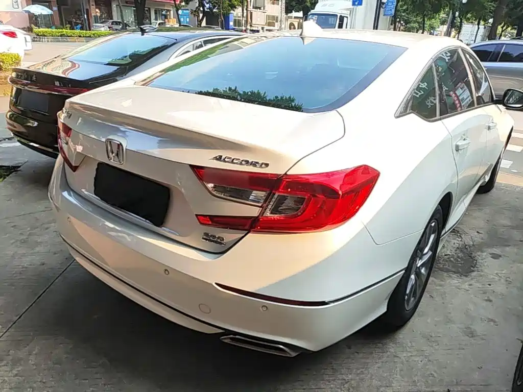 Honda Accord — миниатюра 7