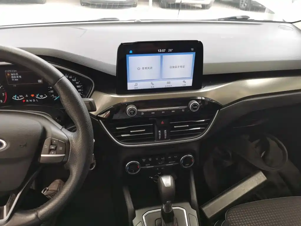 Ford Focus — миниатюра 10
