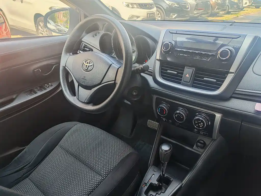 Toyota Vios FS — миниатюра 18
