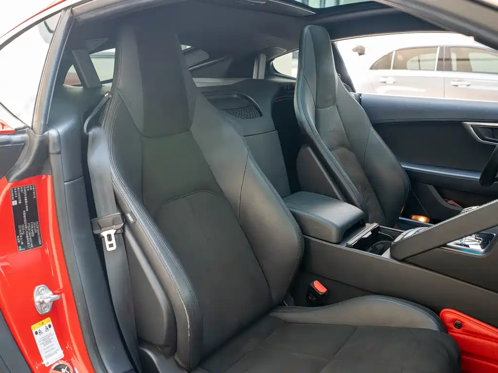 Jaguar F-TYPE — миниатюра 11
