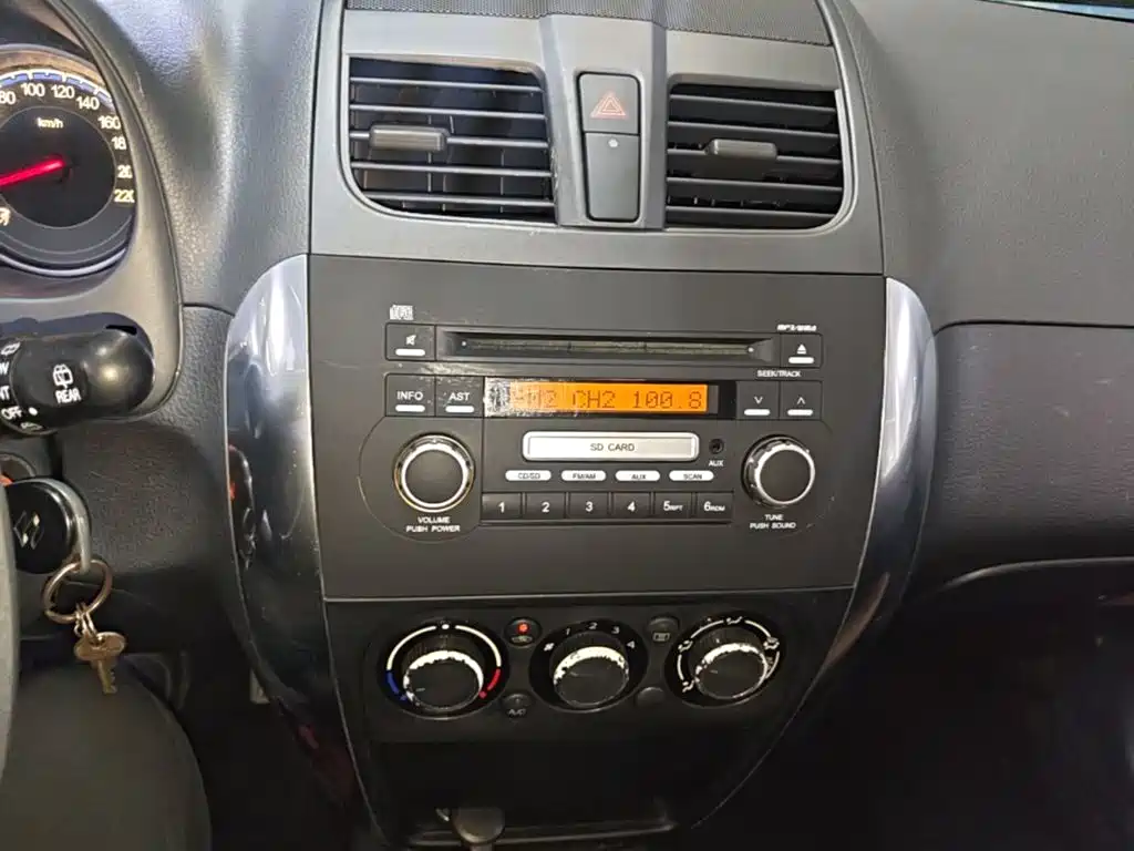 Suzuki SX4 — миниатюра 13