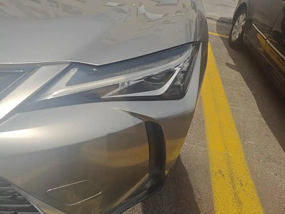 Lexus UX — миниатюра 5