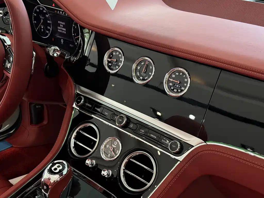 Bentley Continental 4.0T GT V8 Convertible Edition, фото 14