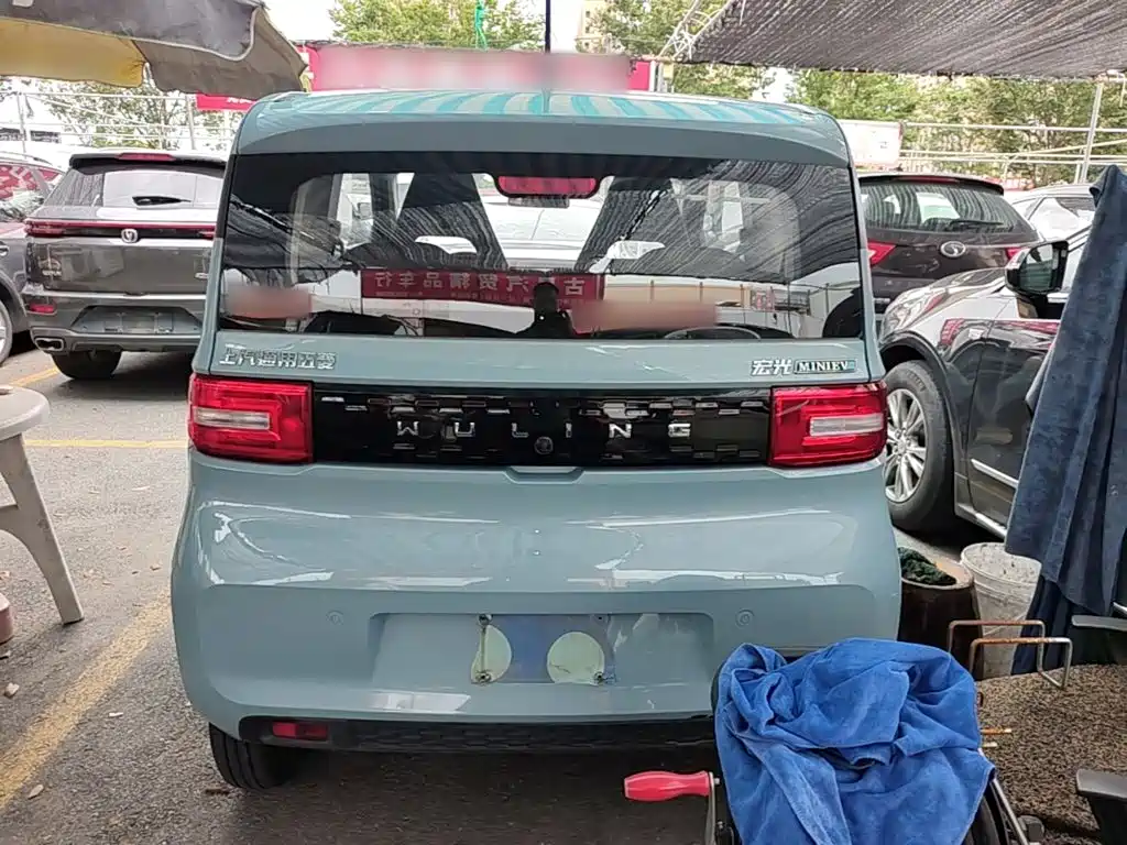 Wuling MINIEV — миниатюра 6