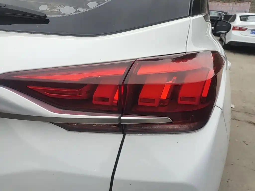 BAIC X3 — миниатюра 8