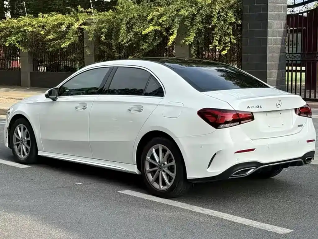 Mercedes-Benz A-Class — миниатюра 9