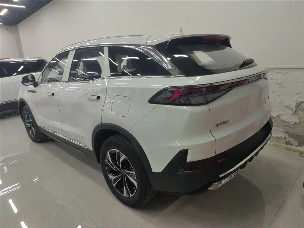 BAIC X7 2023 1.5TD DCT +