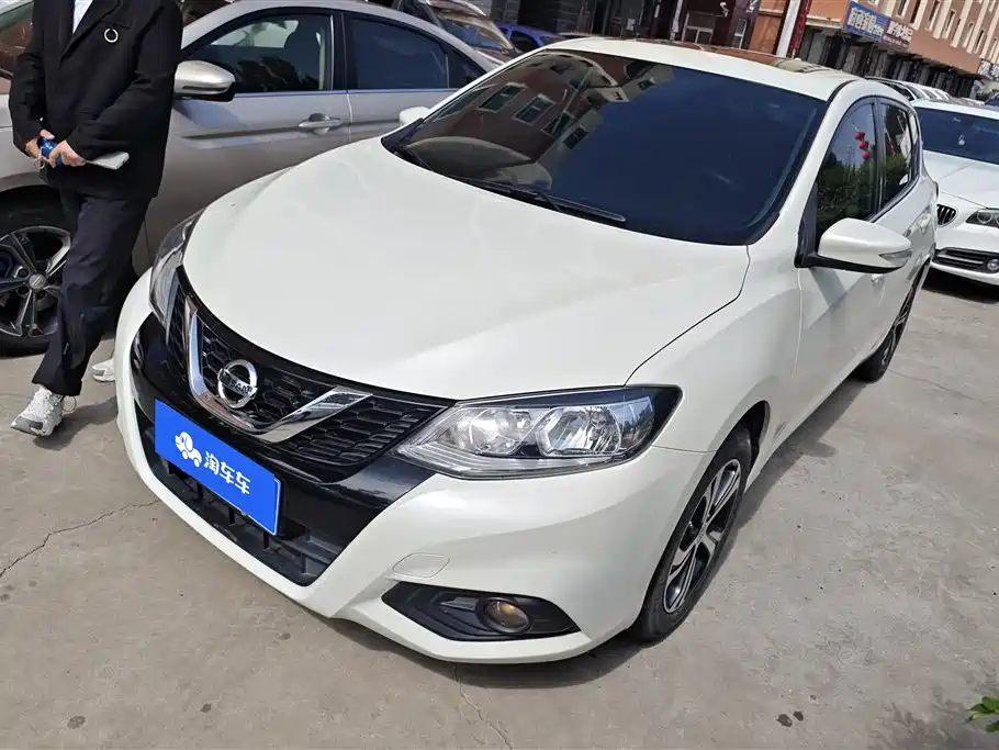 Купить Nissan Tiida