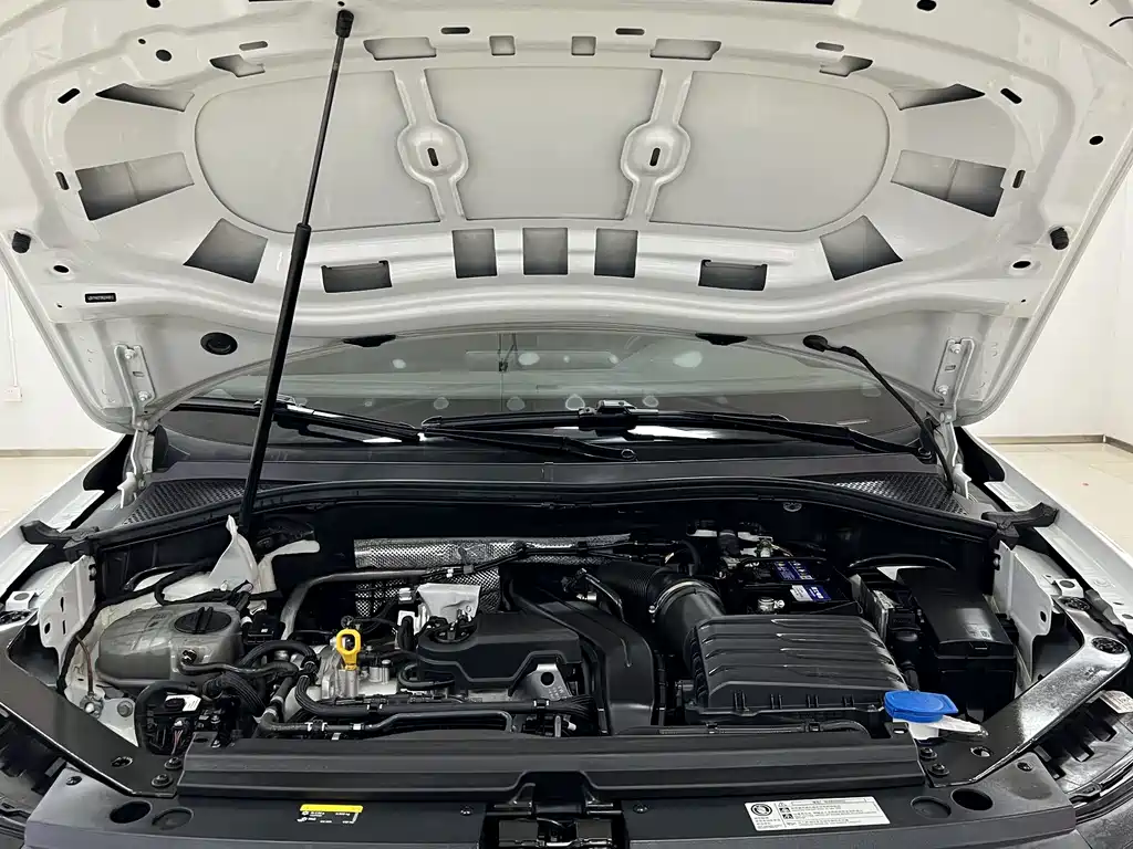 Volkswagen Tiguan L — миниатюра 12