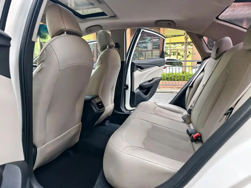 Buick Excelle — миниатюра 6