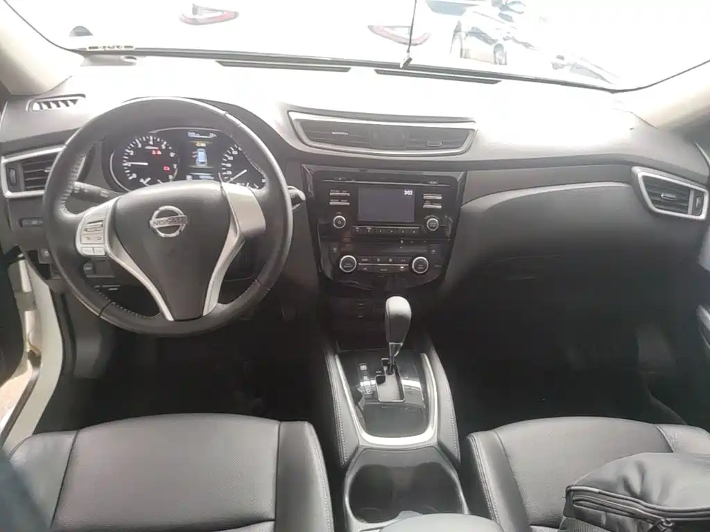 Nissan X-Trail — миниатюра 10