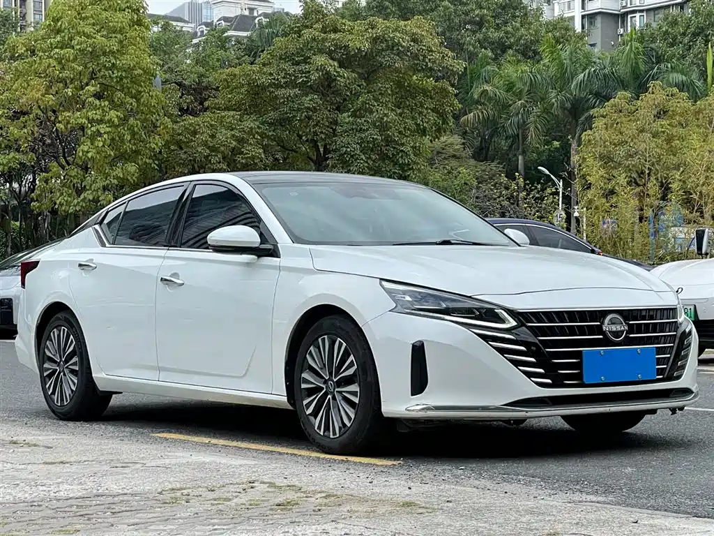 NISSAN TEANA