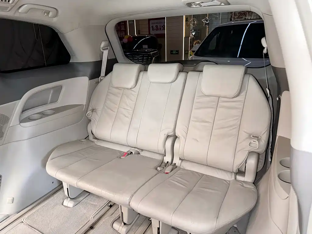 Toyota Previa — миниатюра 11