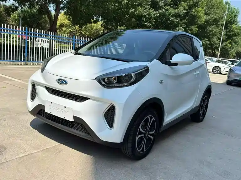 Chery Little Ant