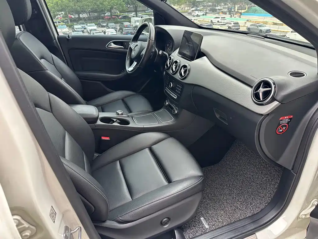 Mercedes-Benz B-Class — миниатюра 18