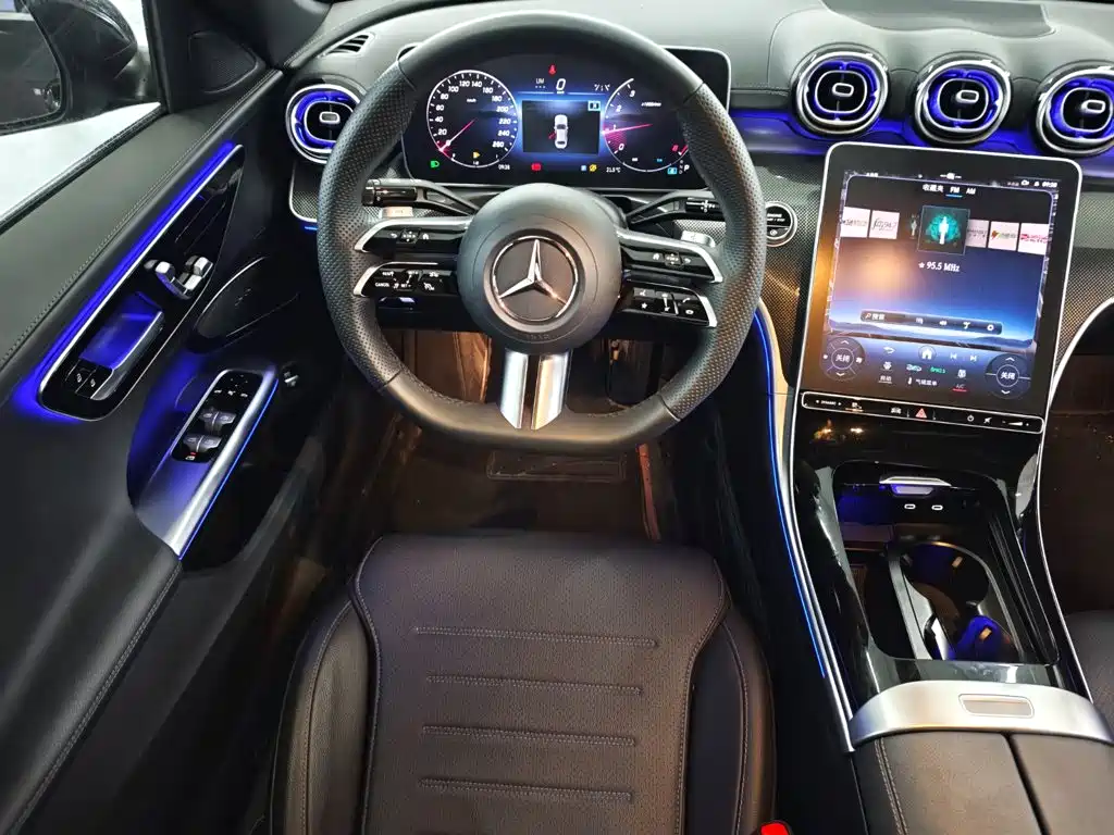 Mercedes-Benz C-Class — миниатюра 9