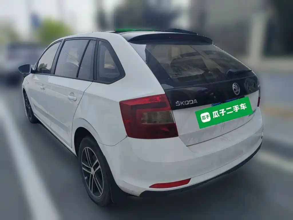 Skoda Rapid Spaceback — миниатюра 25