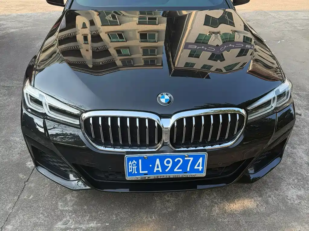 BMW 5 Series — миниатюра 2
