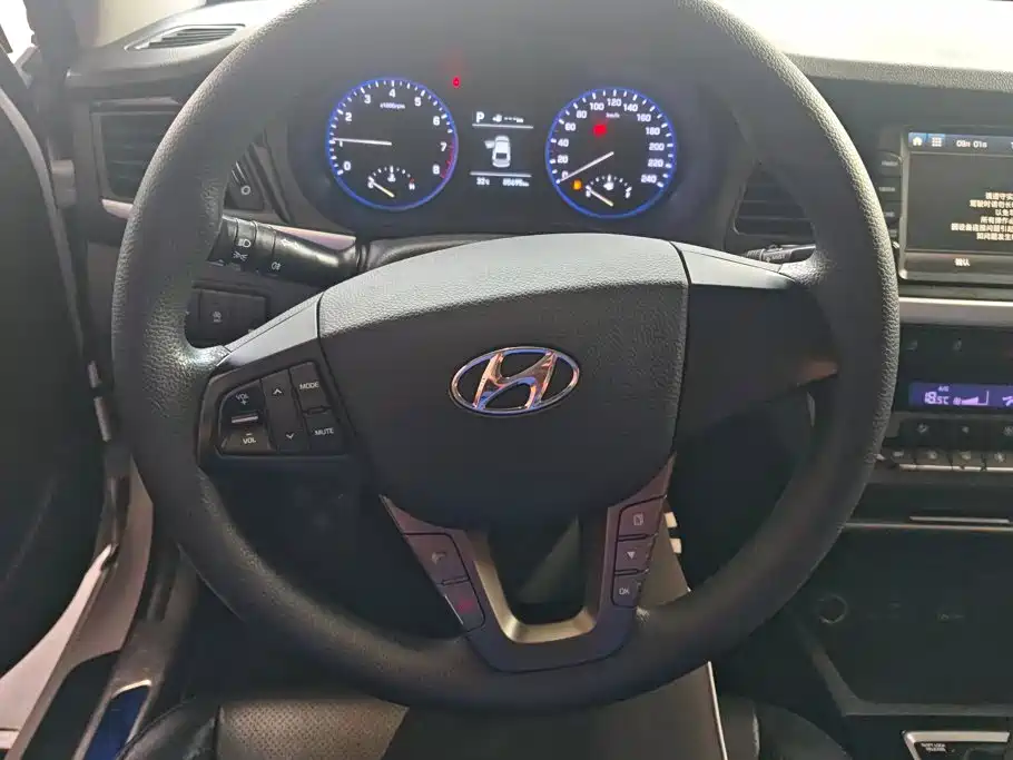 Hyundai Mistra — миниатюра 15