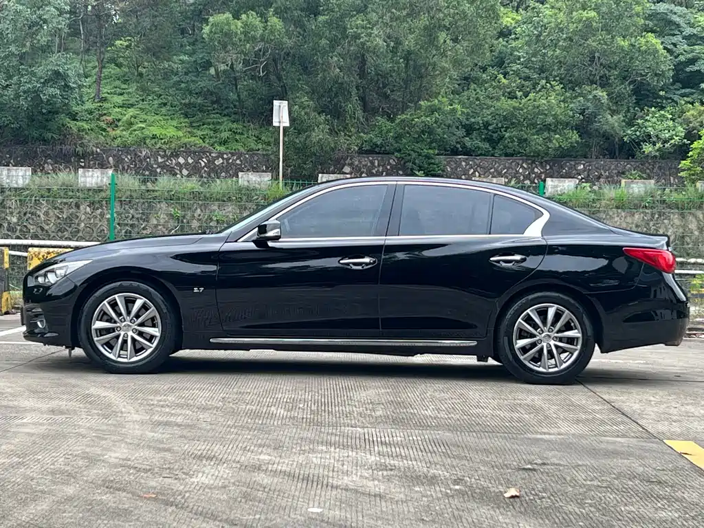 Infiniti Q50L — миниатюра 7