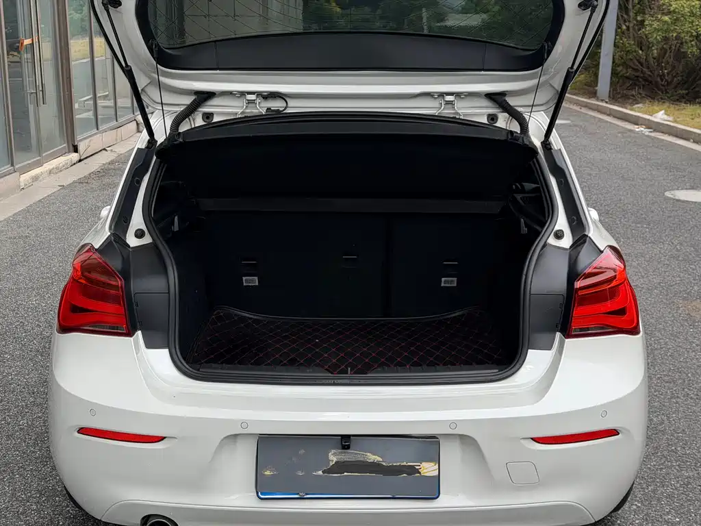 BMW 1 Series (Import) — миниатюра 11
