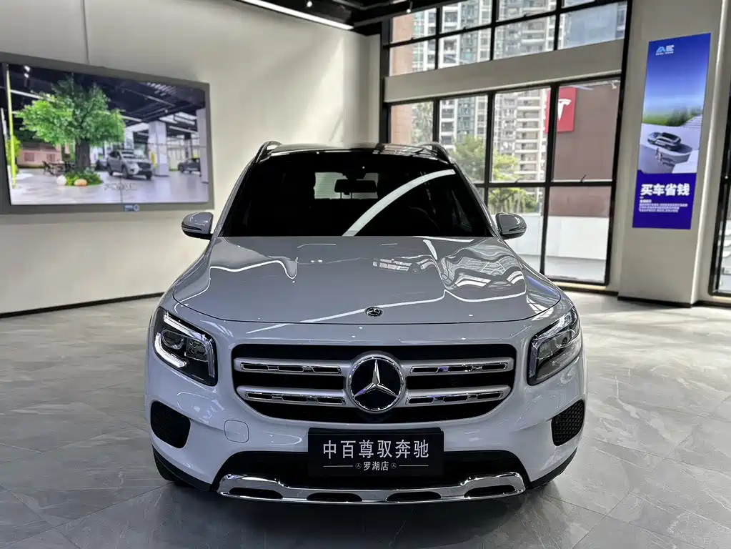 MERCEDES-BENZ GLB