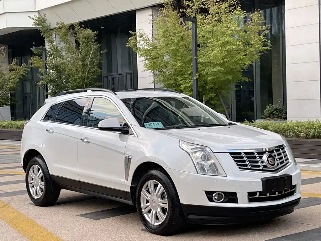 Cadillac SRX — миниатюра 3