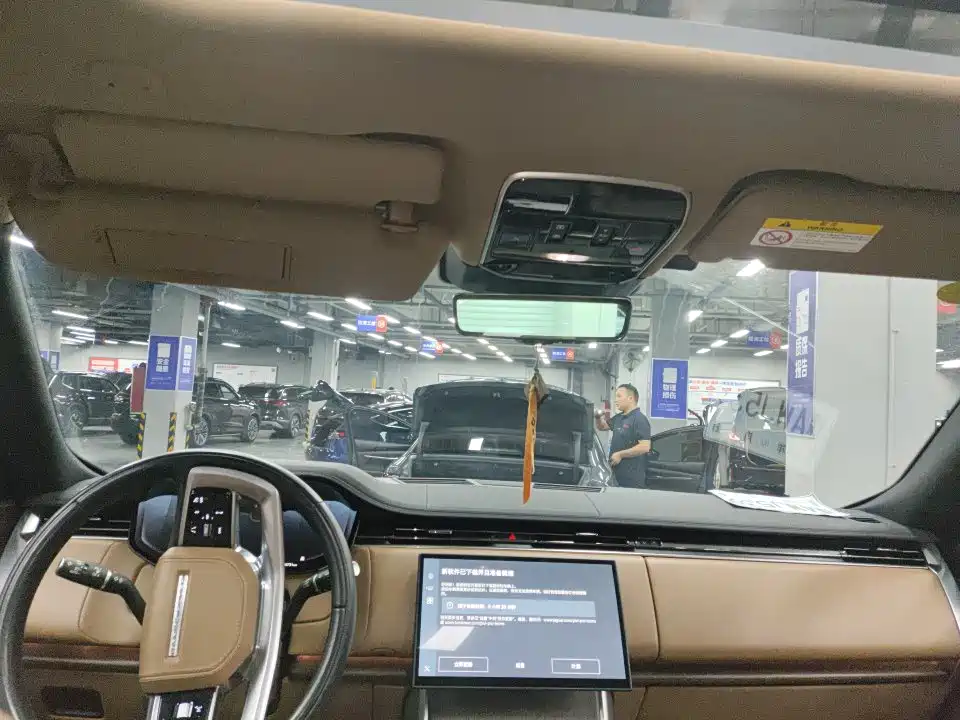 Land Rover Range Rover — миниатюра 3