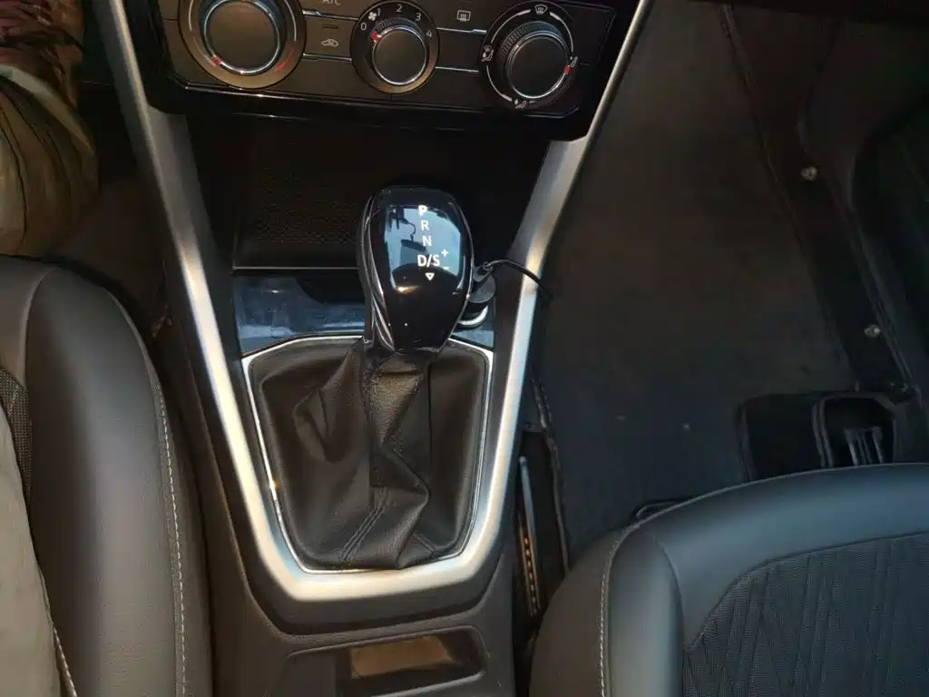 Volkswagen T-Cross — миниатюра 7