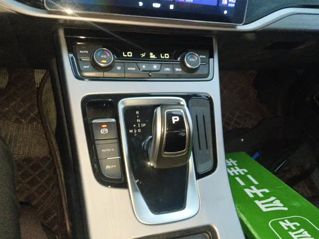 Geely Boyue — миниатюра 15