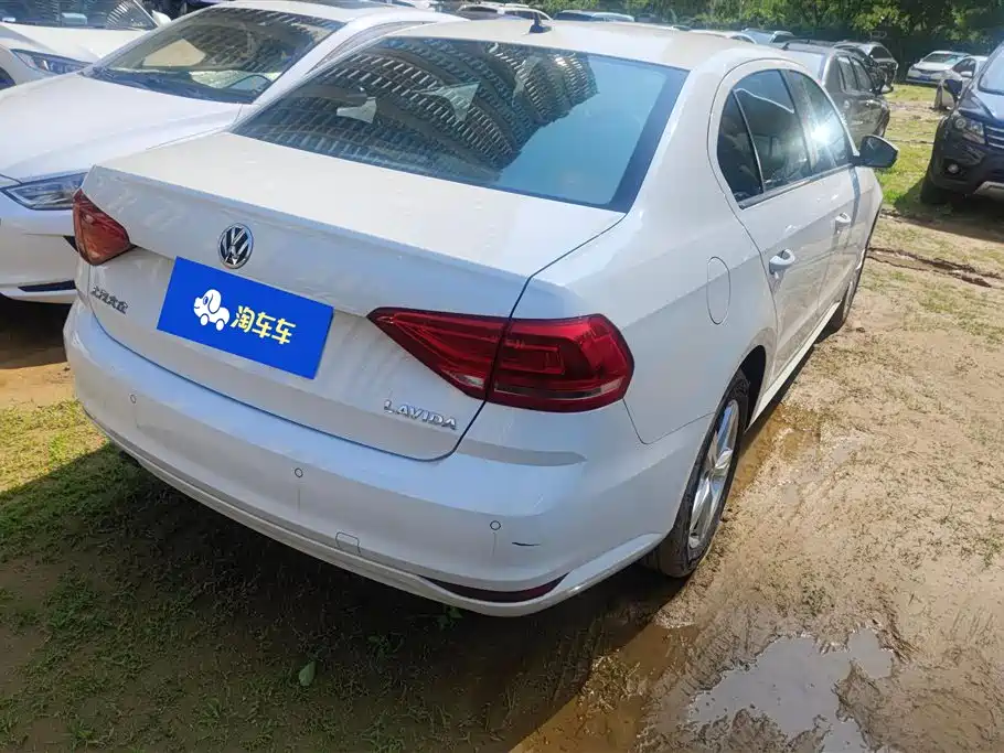 Volkswagen Lavida 2017 1.6L MT