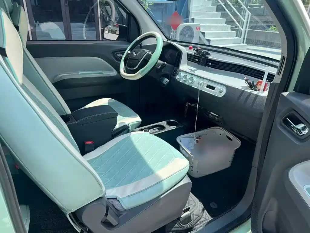 Wuling MINIEV — миниатюра 25