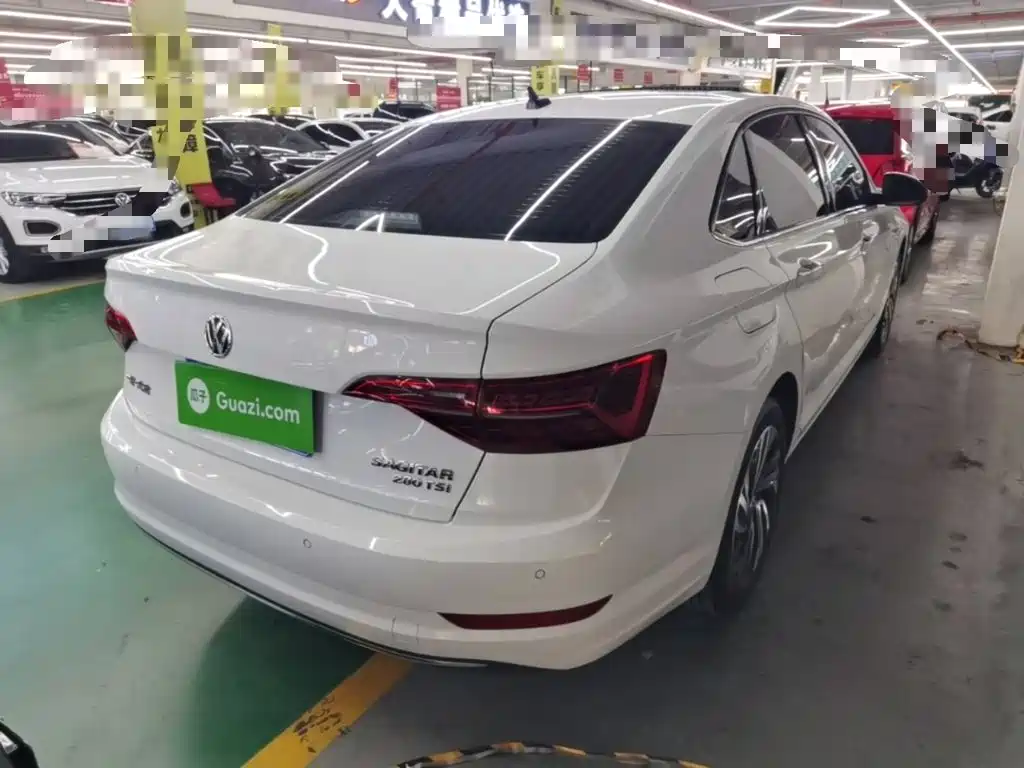 Volkswagen Sagitar — миниатюра 7