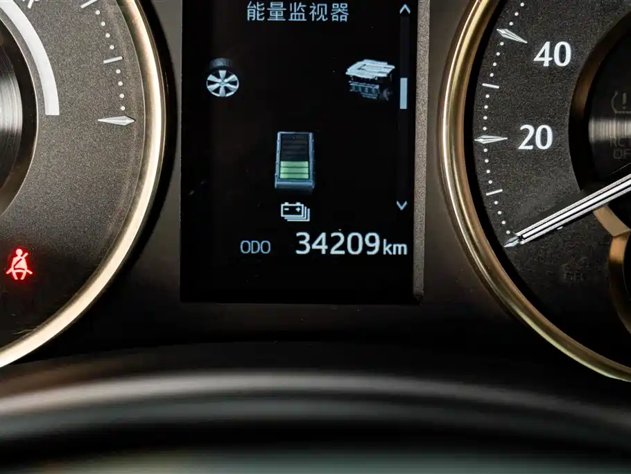 Lexus LM — миниатюра 10